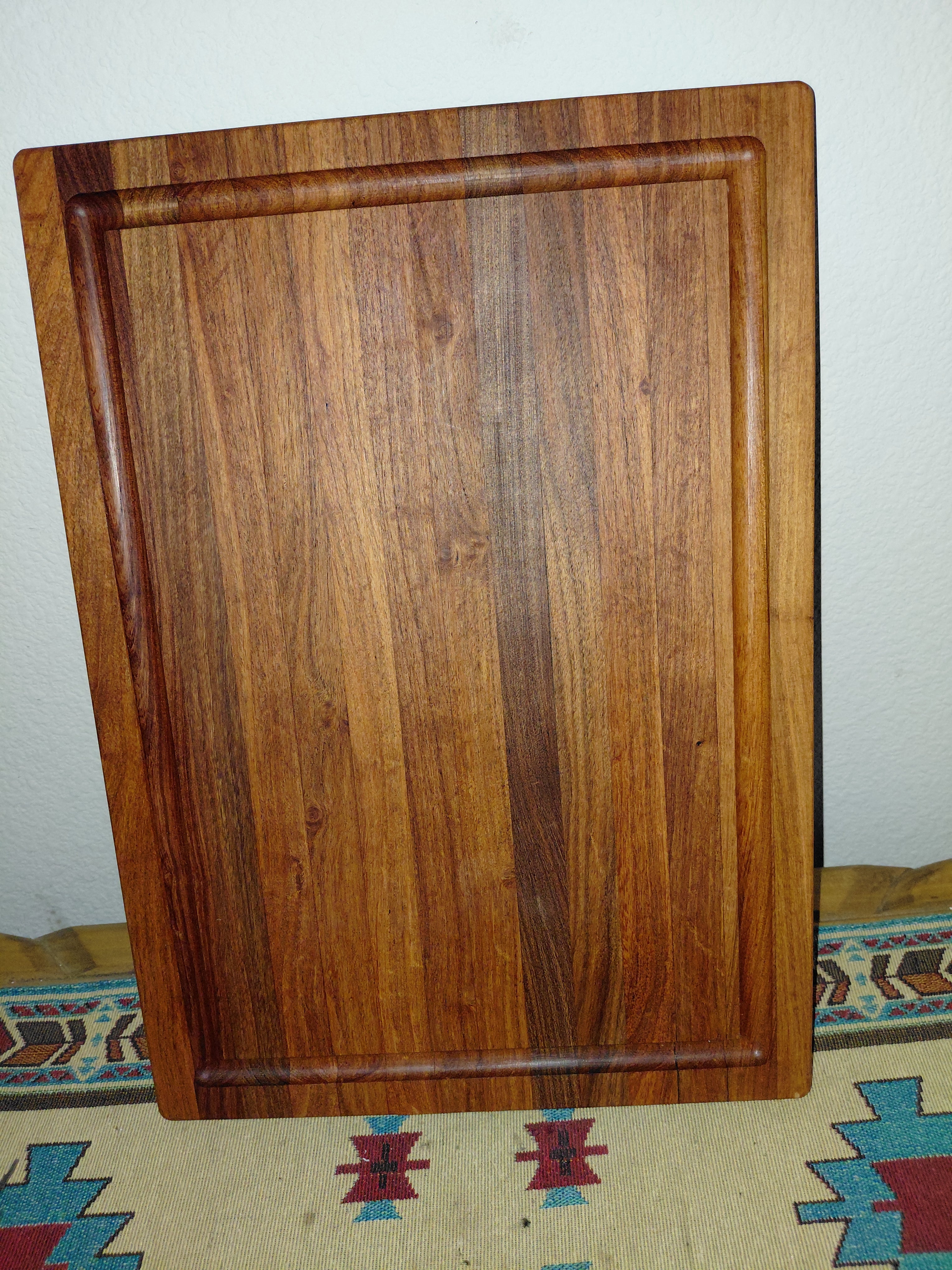 Premium Edge Grain Mesquite Cutting Board with Juice Groove – 18.5 x 13"